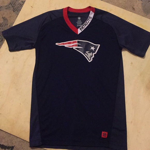 NFL Other - Boys Patriots shirt Sz L NWOT by NFL